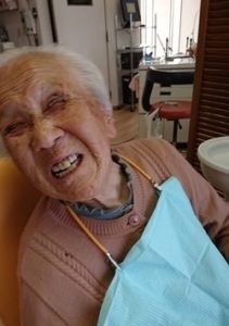 ヤナガセ歯科の((歩く重要文化財！))